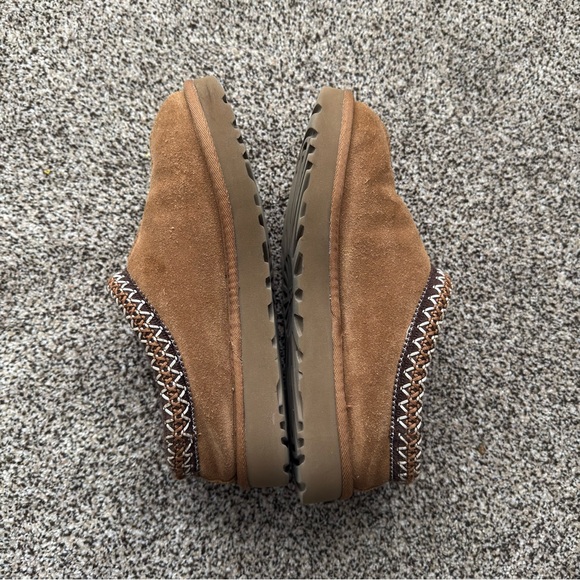 UGG Tasman Suede Slippers - Picture 8 of 8